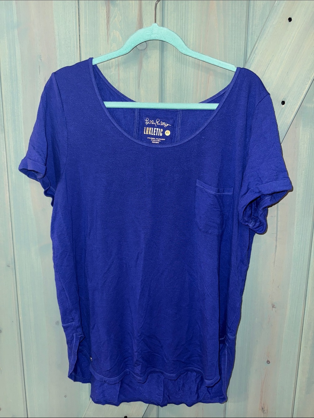 Lilly Pulitzer Luxletic size XL tee